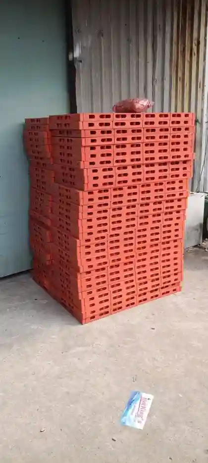 Tấm lót sân khấu 1000x500x50mm xếp gọn trong kho
